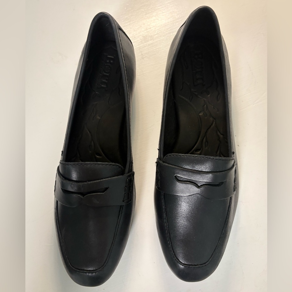 BORN Black Leather Penny Loafers. Size 6 1/2